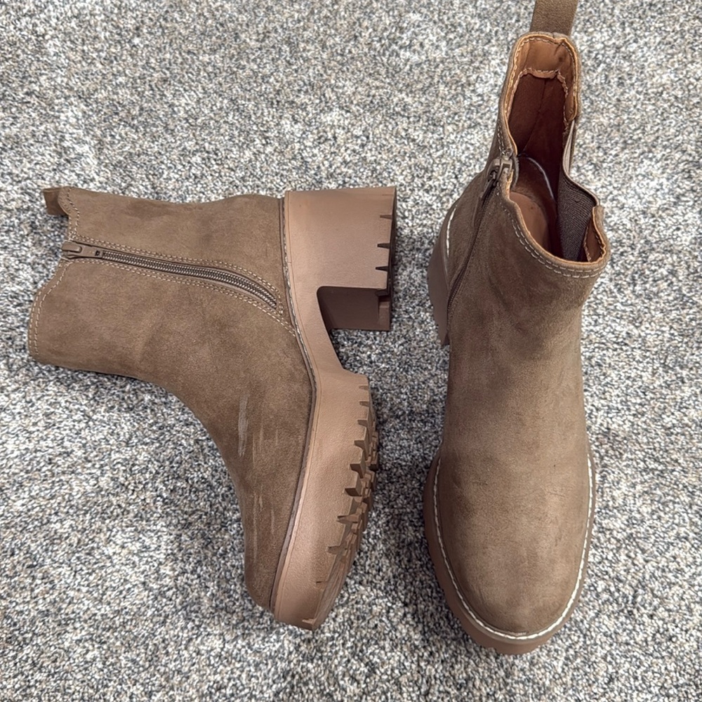 heeled boots